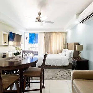  Apartment Edge La Vie Jamaica