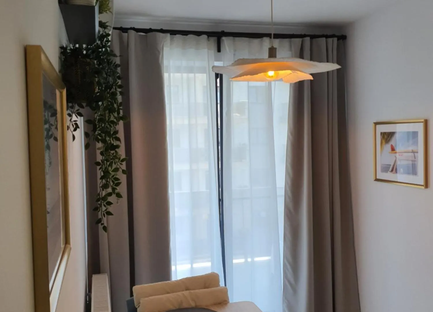 Premium Hils Brauner Studio Bucharest